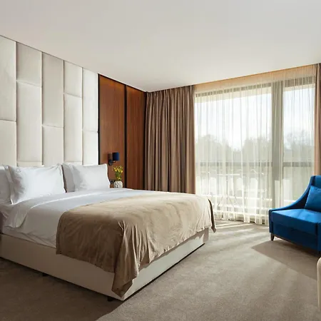 Grand Medical And Epicentrum Hotel