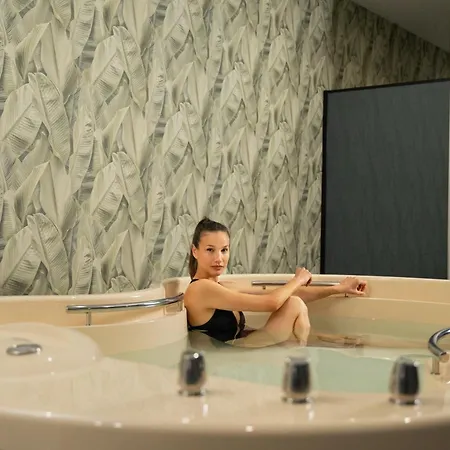 Grand Medical And Epicentrum Hotel 5*