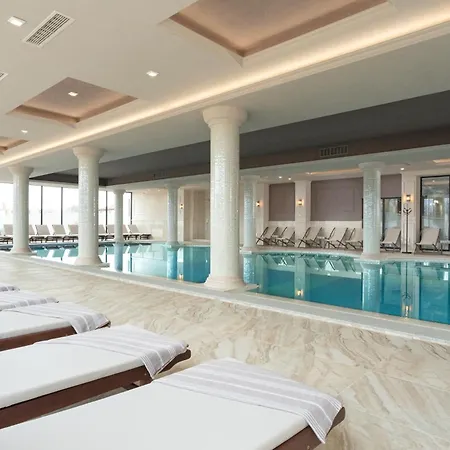 酒店 Grand Medical And Epicentrum 5*
