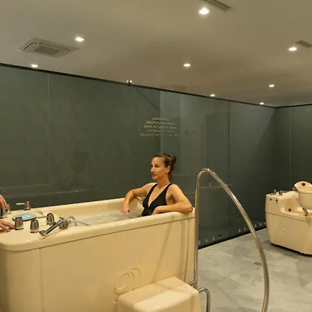 Grand Medical And Epicentrum