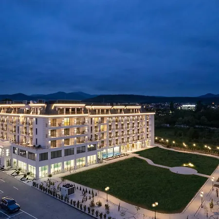 Grand Medical And Epicentrum Hotel