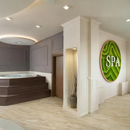 Hotel Grand Medical And Epicentrum 5*
