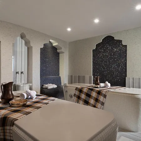 Grand Medical And Epicentrum Hotel 5*